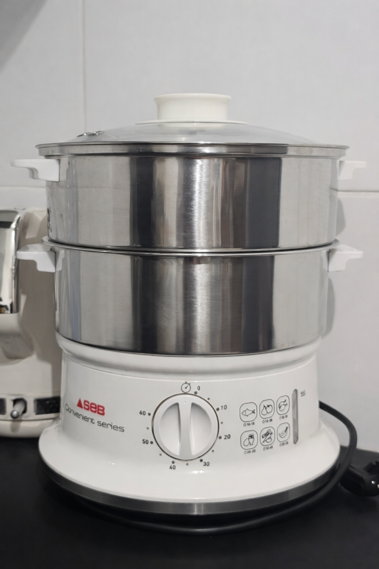 cuisson vapeur des légumes pour bébé avec le cuiseur vapeur SEB